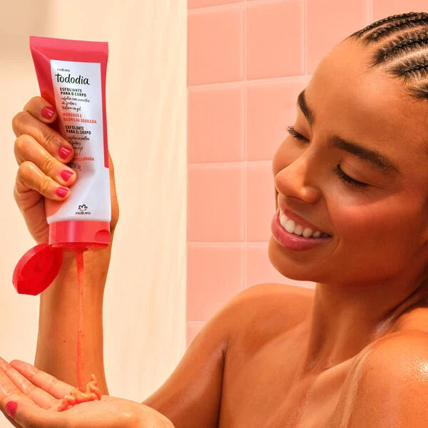 Exfoliante para el cuerpo Tododia Fresa y Vainilla Dorada 190gr