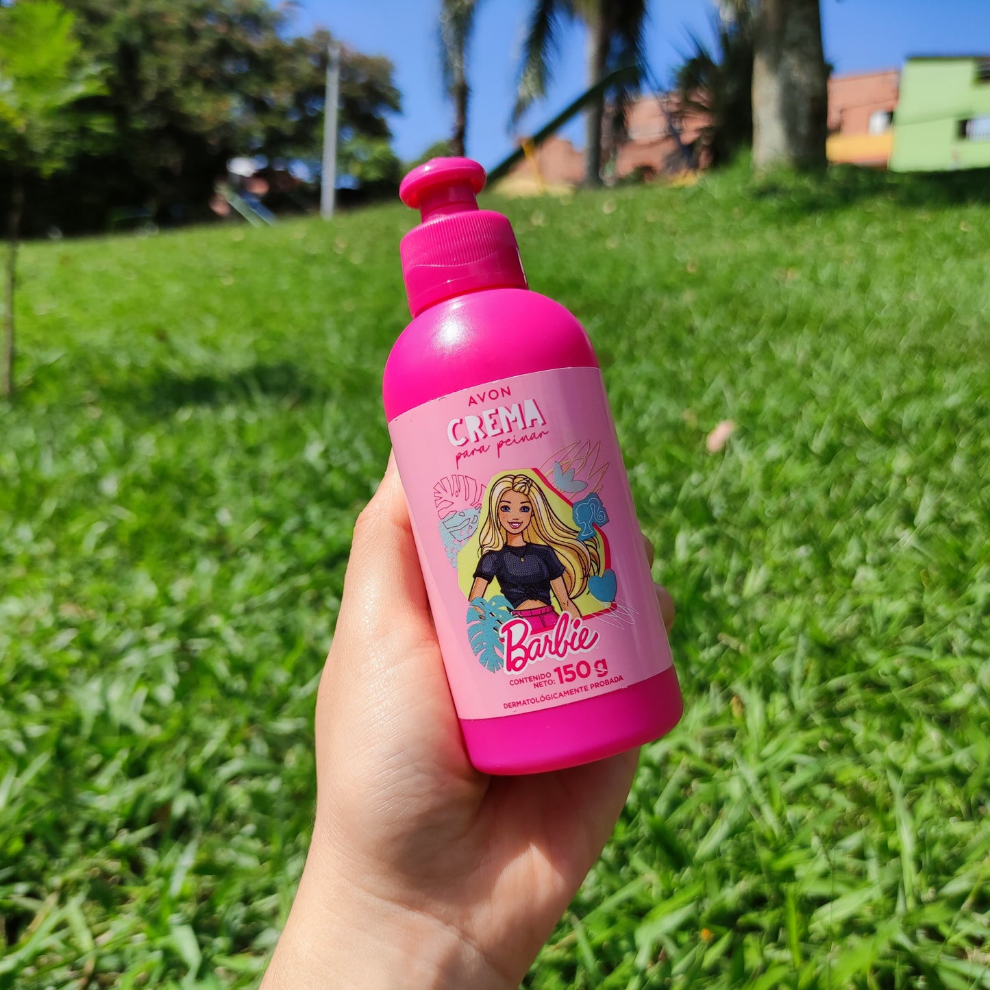 Avon Crema de peinar para niñas Barbie