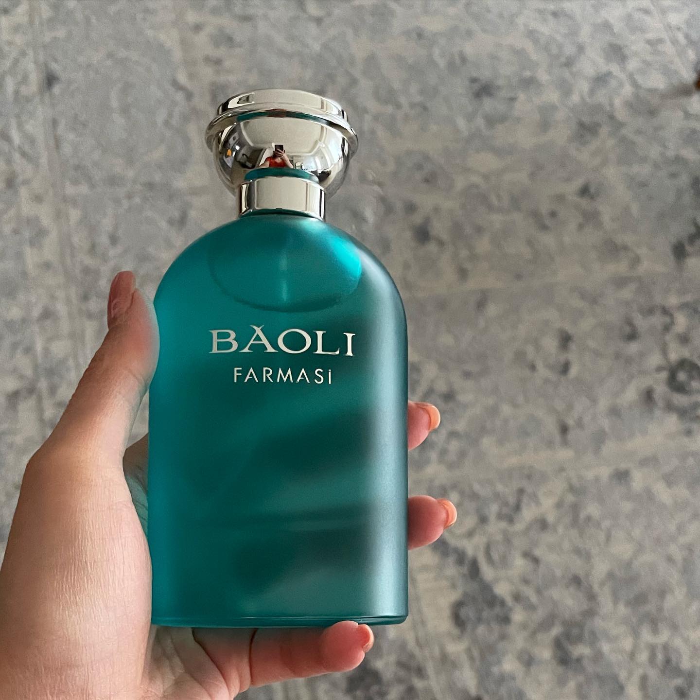 Farmasi Perfume Baoli