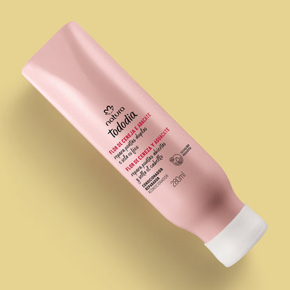 Natura Acondicionador reparador flor de cereza y aguacate