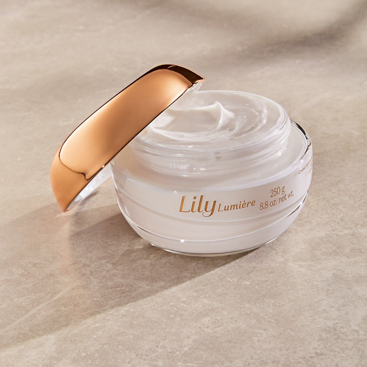 Oboticario crema corporal Lily Lumière Crema Hidratante Acetinada Corporal