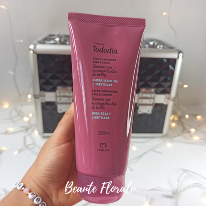 Natura Tododia Iluminador Corporal Mora Roja y Jabuticaba